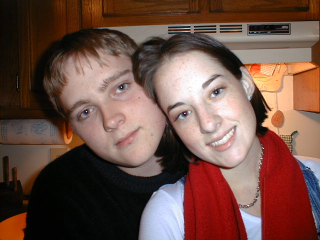 John&Becky.jpg (62230 bytes)